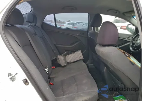 2015 Kia Optima Lx z USA, uszkodzony, nr VIN KNAGM4A79F5633997